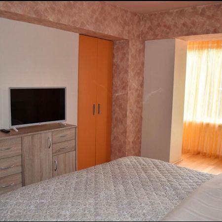 Central Apartment 4 Rooms Braşov Dış mekan fotoğraf