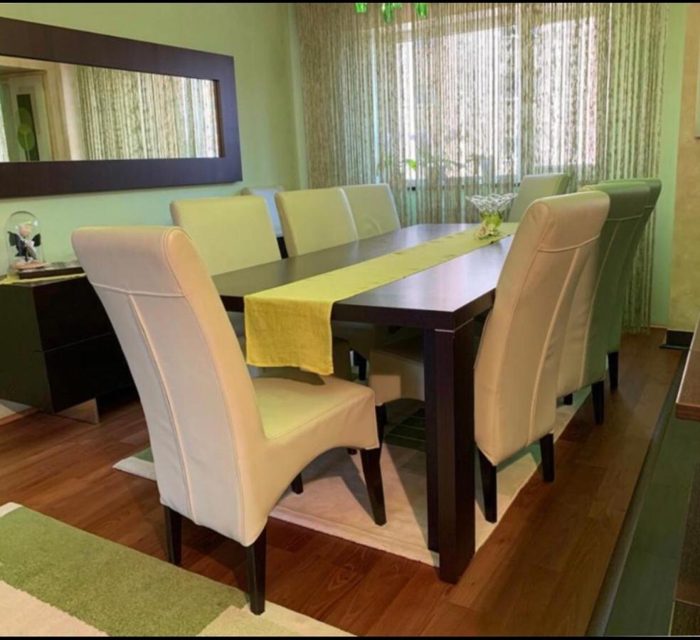 Central Apartment 4 Rooms Braşov Dış mekan fotoğraf