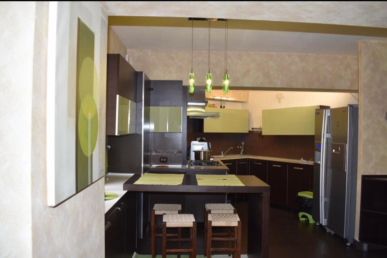 Central Apartment 4 Rooms Braşov Dış mekan fotoğraf