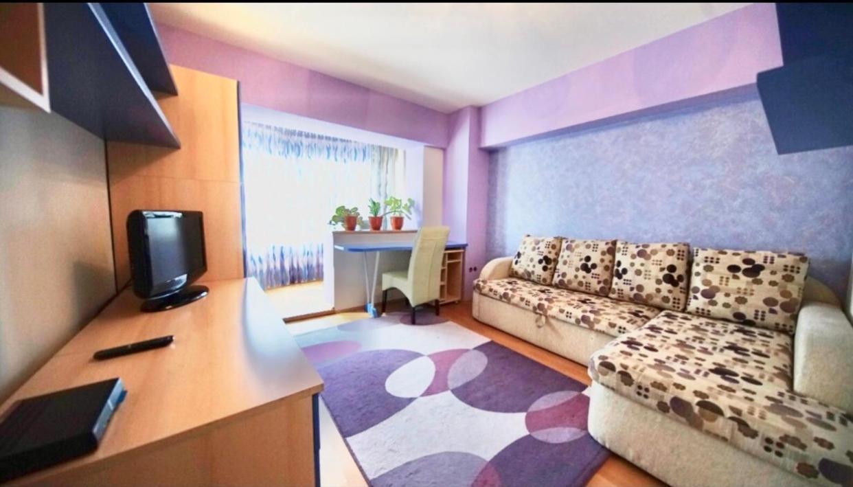 Central Apartment 4 Rooms Braşov Dış mekan fotoğraf