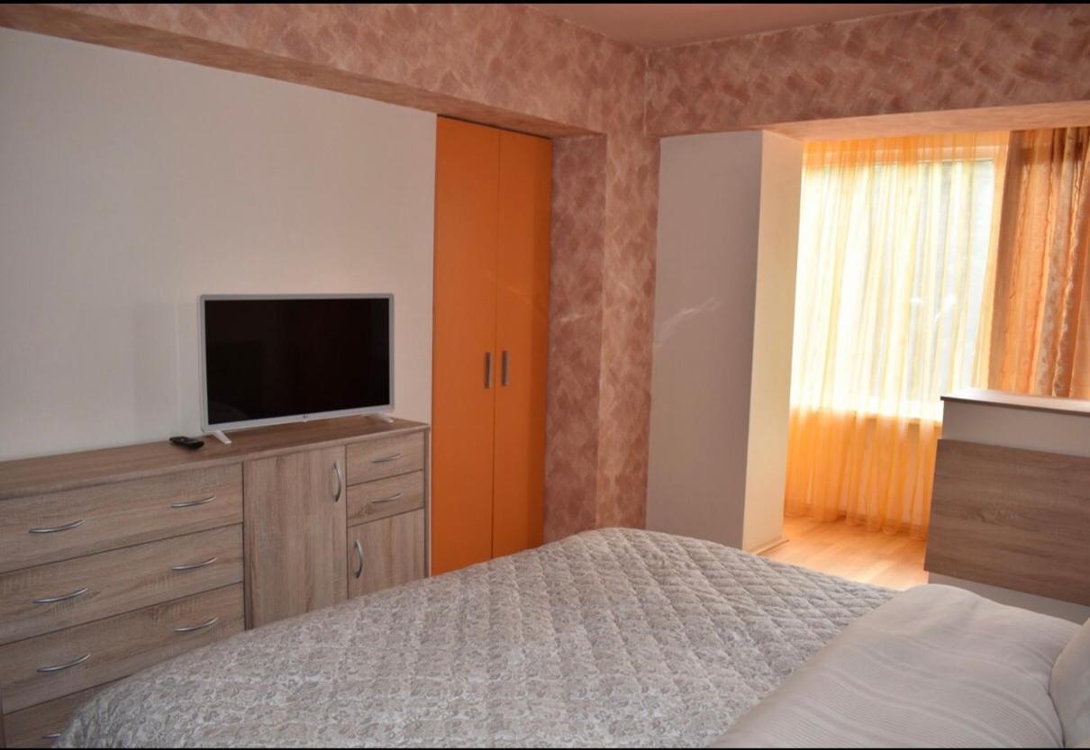Central Apartment 4 Rooms Braşov Dış mekan fotoğraf